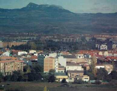 Una joven de 18 años resulta herida tras sufrir un atropello por un turismo en la avenida de La Rioja de Lardero