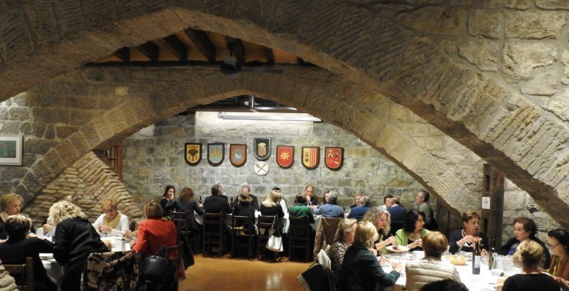 El veto de Napardi a las mujeres divide a los partidos navarros tras el requerimiento del INAI