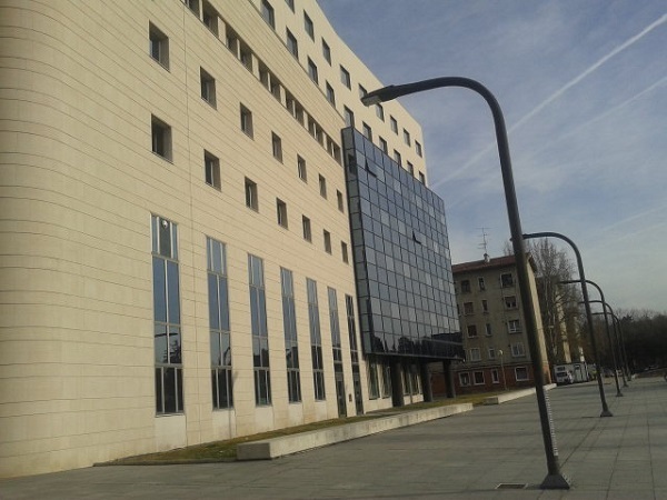 Condenado un quiromasajista a 15 meses de prisión por tocamientos a una clienta en Pamplona