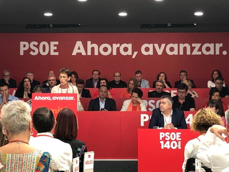 Chivite defiende en Ferraz “un gobierno progresista liderado por Pedro Sánchez que fomente la convivencia y la pluralidad”