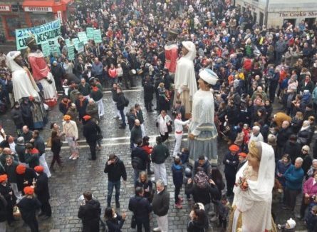 Pamplona aprueba las prórrogas de los contratos con las asociaciones Banda de Txistularis de Pamplona y Banda de Gaitero