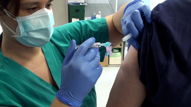 El Gobierno destina casi 2,5 millones a la compra de vacunas y de medicamentos de uso hospitalario para el servicio de Farmacia del San Pedro