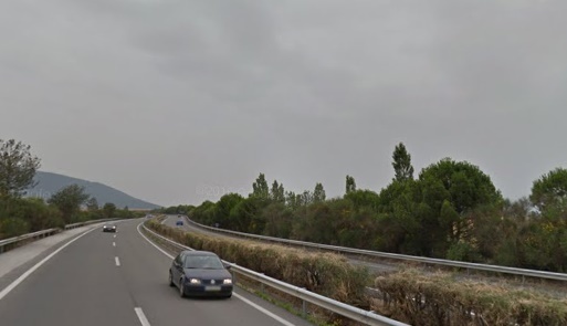 Dos heridos con pronóstico reservado tras sufrir una salida de vía con su vehículo en la A-1 en Altsasu