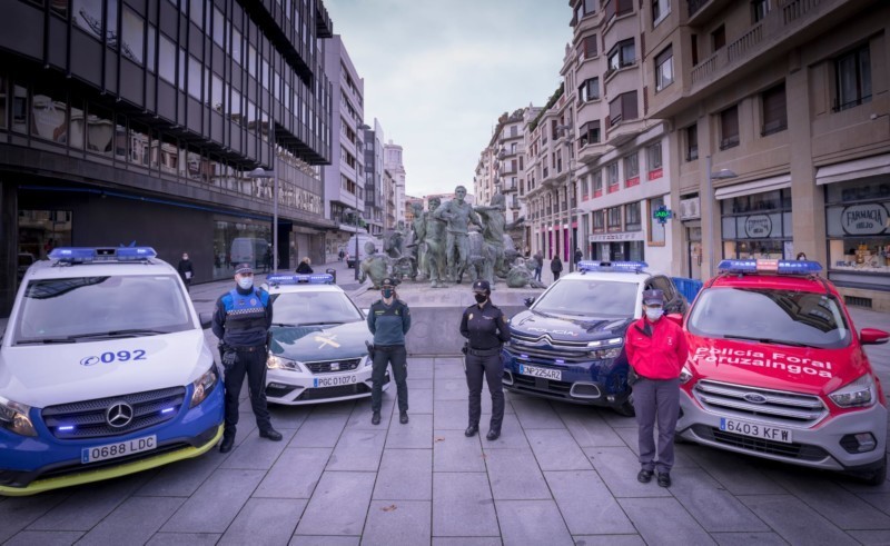 Cuatro cuerpos policiales refuerzan la seguridad en Pamplona con un dispositivo conjunto durante la Navidad