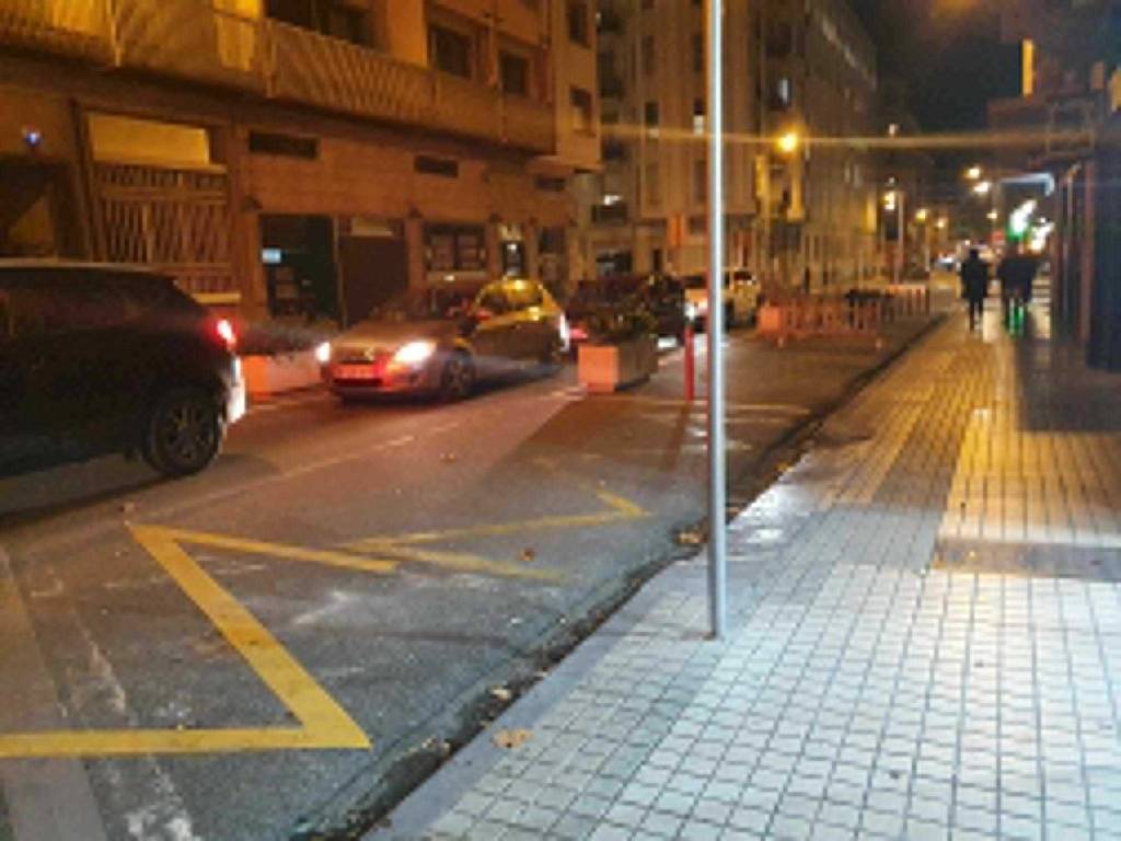 Un peatón de 47 años herido tras ser atropellado en un paso de cebra en la calle Amaya