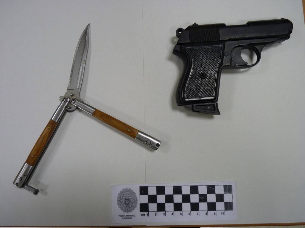 Detenido un hombre en Pamplona tras crear la alarma con una pistola simulada y un cúter en la avenida de Bayona