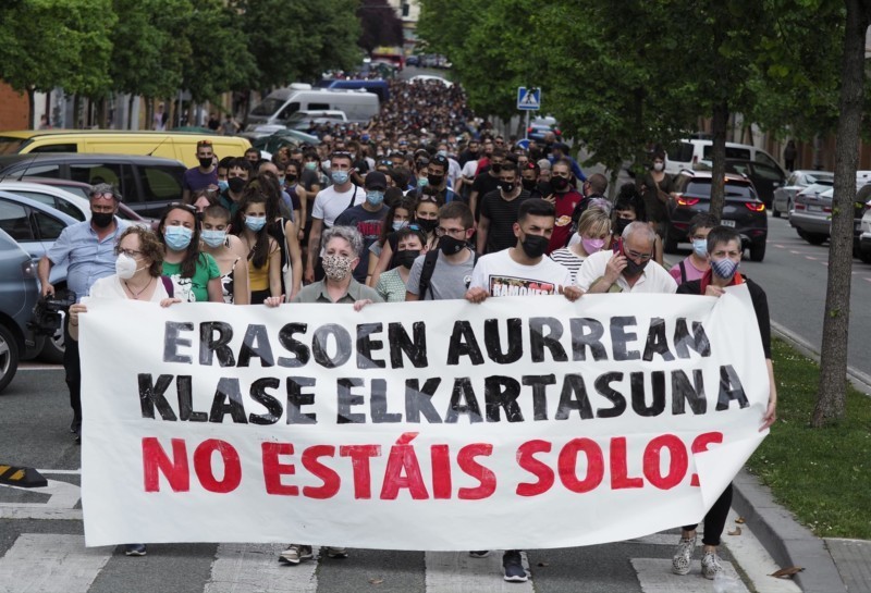 Una manifestación en Pamplona rechaza las detenciones de los jóvenes de GKS acusados de \'kale borroka\'