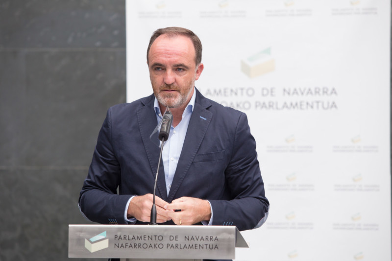 Navarra Suma critica la 