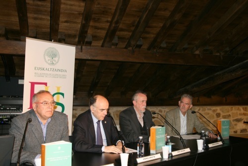El profesor Juan Madariaga publica un extenso estudio sobre la sociedad y la lengua vasca en los siglos XVII y XVIII