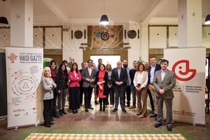 EH Bier y el Centro Psicoeducativo Nahikari, ganadoras de los premios Hasi Gazte – Joven Economía Social 2022