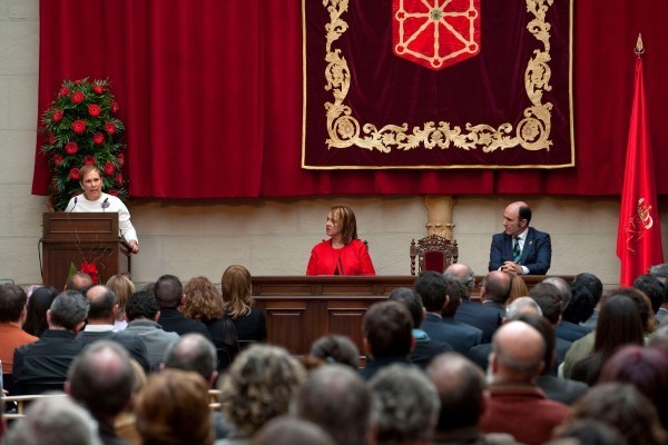 Barkos aboga por construir una Navarra en la que la pluralidad sea fuente de enriquecimiento