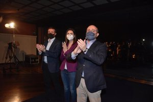 El PP catalán, satisfecho con subir en escaños y conseguir grupo propio según los sondeos