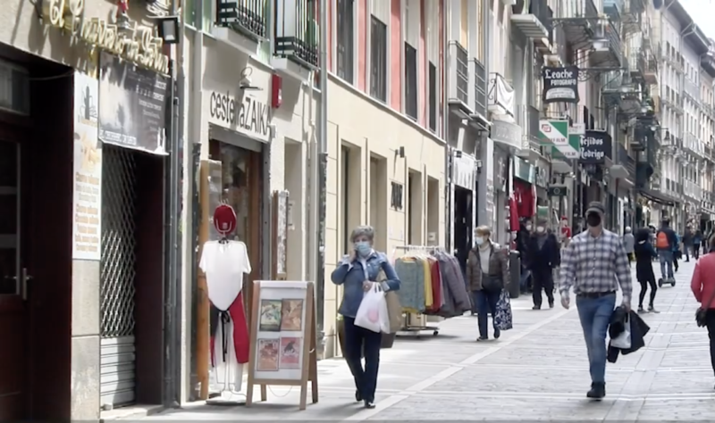 Los comercios de Pamplona salen de nuevo este viernes y sábado a la calle con sus productos para impulsar compras seguras en calles más vivas