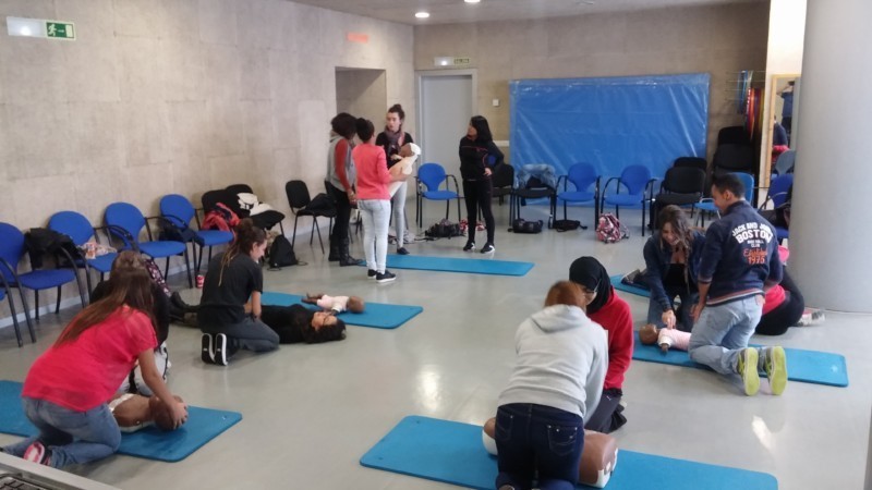 Educación impulsa una convocatoria de ayudas de 62.000 euros para federaciones de padres en centros escolares