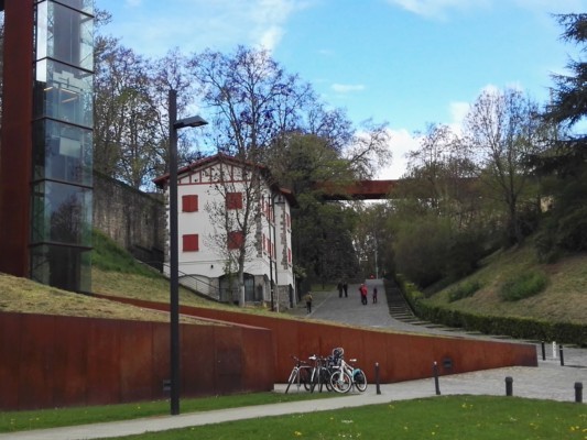 Detenido un hombre por exhibicionismo a cinco menores en la zona del camino de Caparroso