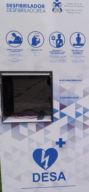 Unos energúmenos vuelven a destrozar el desfibrilador de Pío XII