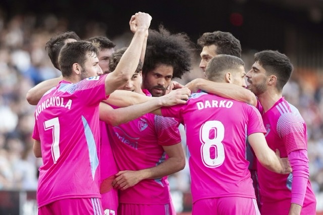 Osasuna consigue una gran victoria en Mestalla (1-2)