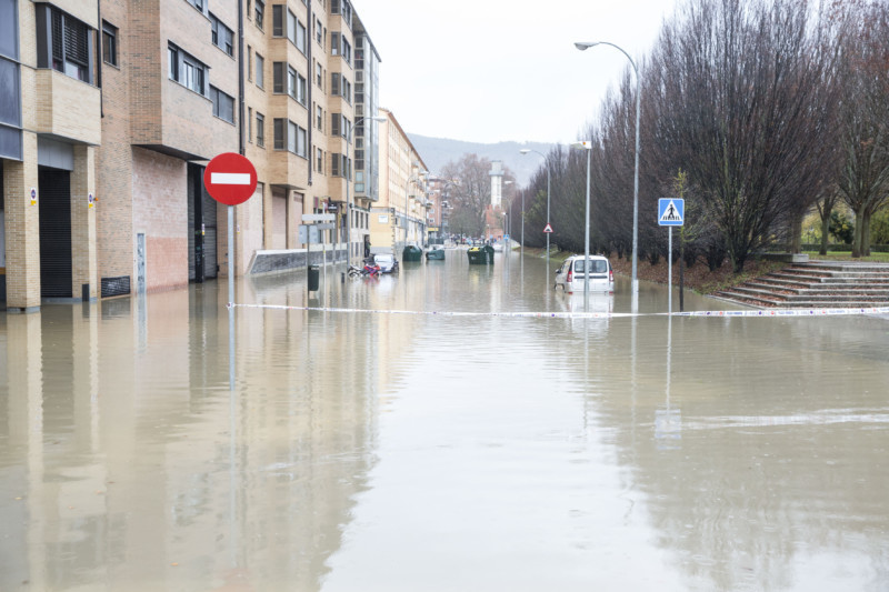 Pamplona habría cobrado el impuesto de circulación de 2022 a vehículos totalmente dañados por la riada de diciembre