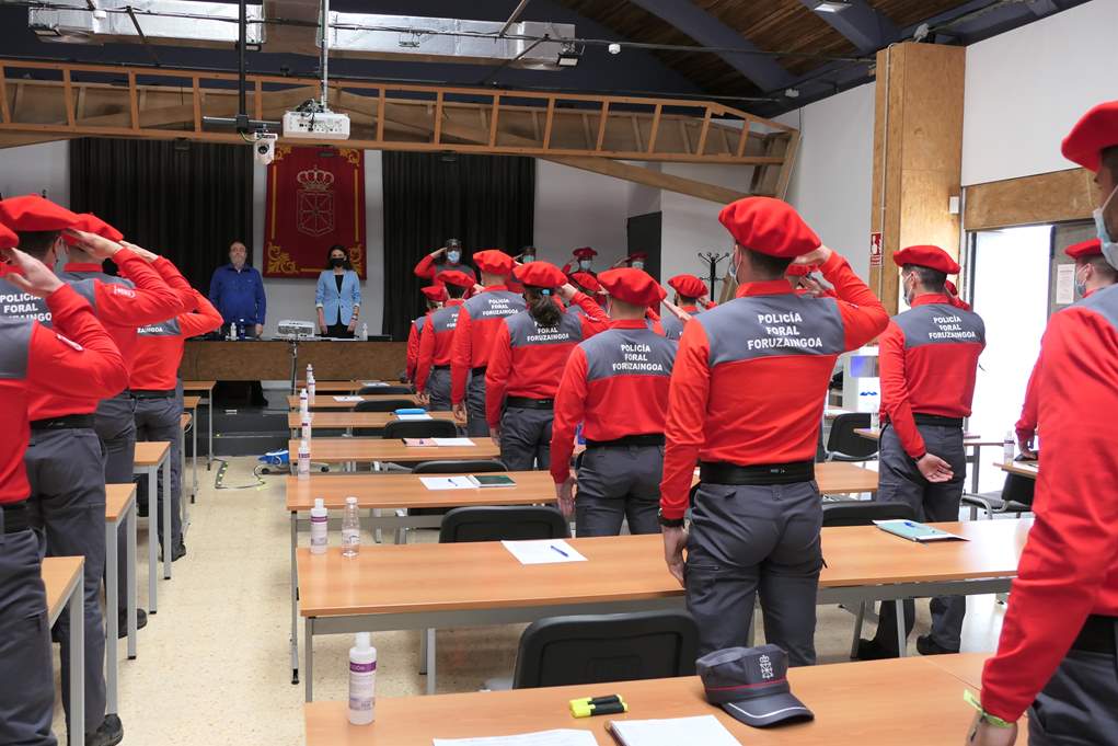 60 agentes inician el Curso de Ingreso Básico de Policía en la ESEN