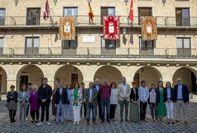 El Parlamento de Navarra se suma a la conmemoración del 900 aniversario del otorgamiento del fuero a Puente la Reina-Gares