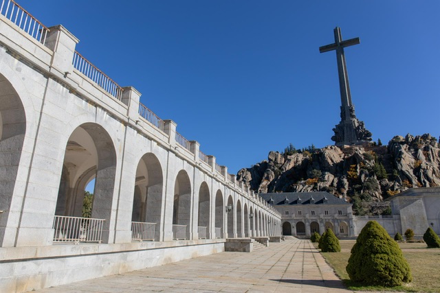 Una jueza rechaza la ejecución de la sentencia sobre las exhumaciones en el Valle de los Caídos