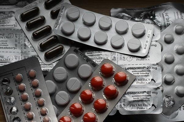 La EMA alerta de varias muertes por el consumo prolongado de fármacos que combinan ibuprofeno y codeína