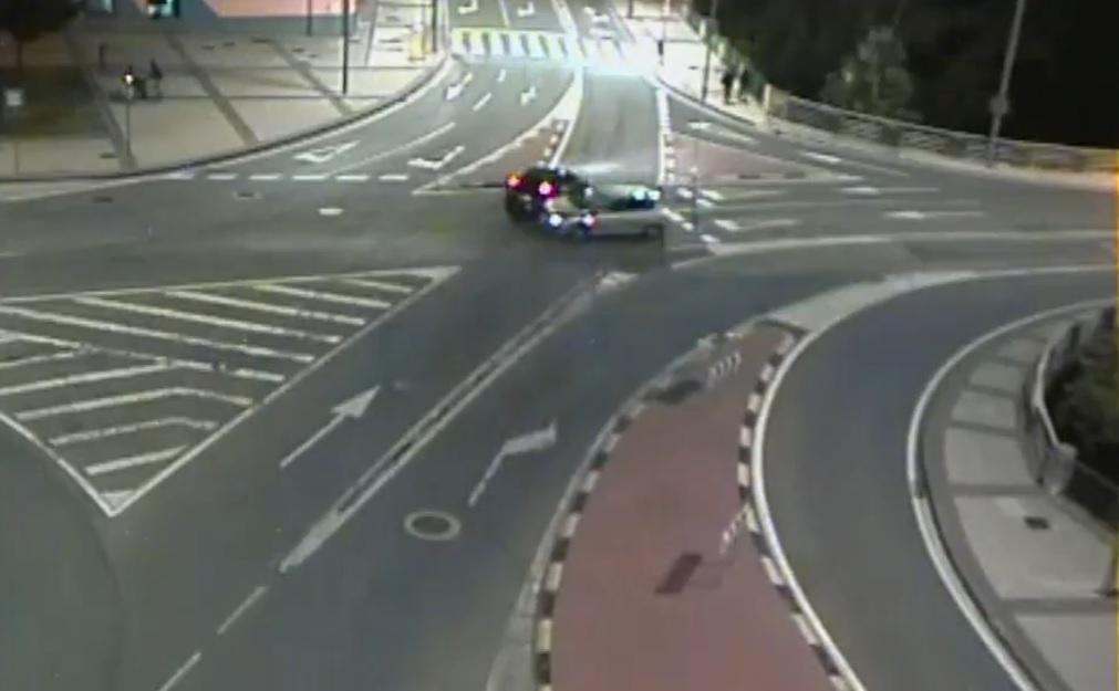 Se saltaron el ceda en Cuatrovientos: cuatro jóvenes heridos leves en un accidente entre dos vehículos