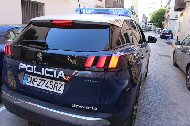 Le identifican y a los minutos intenta robar un móvil cerca de Cuatrovientos
