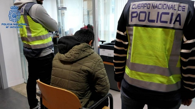 Operación Dársena: detenido por dos agresiones sexuales a menores y 15 delitos de child grooming