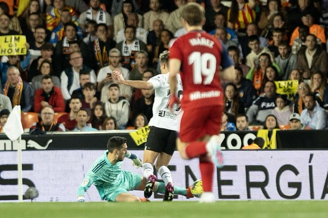 Derrota de Osasuna en Mestalla (1-0)