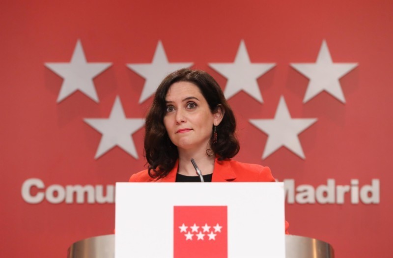 Ayuso logrará la mayoría absoluta en Madrid, según los primeros sondeos