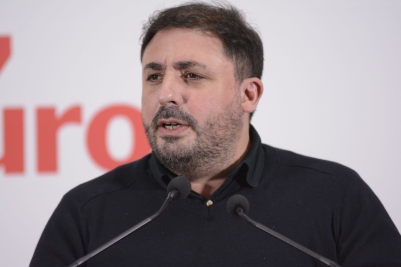 Sigue la campaña sucia en redes: el senador del PP Rafael Hernando insulta gravemente al presidente del Parlamento Foral