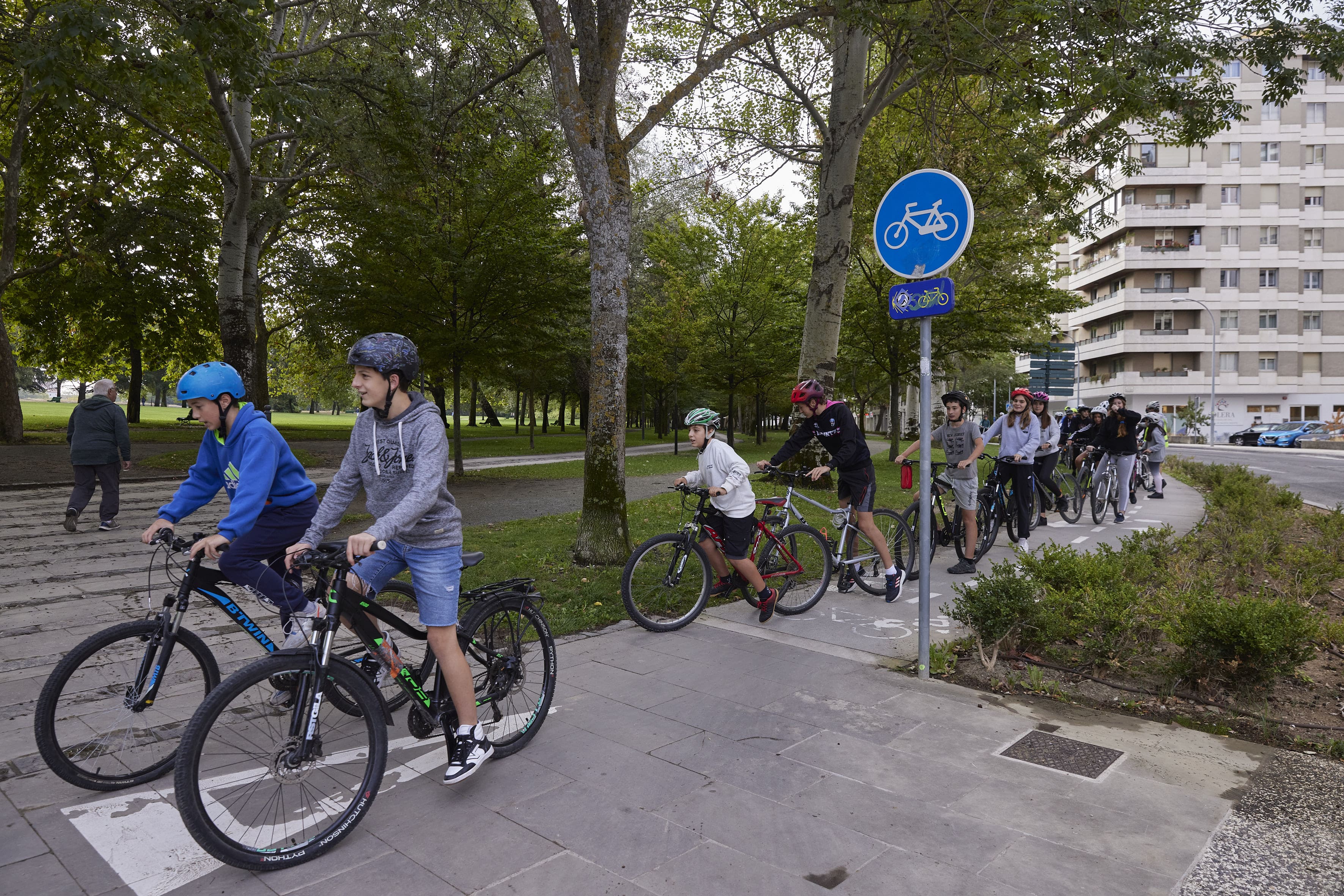 Pamplona abre inscripciones a la Biciescuela con nuevo nivel enfocado en movilidad urbana