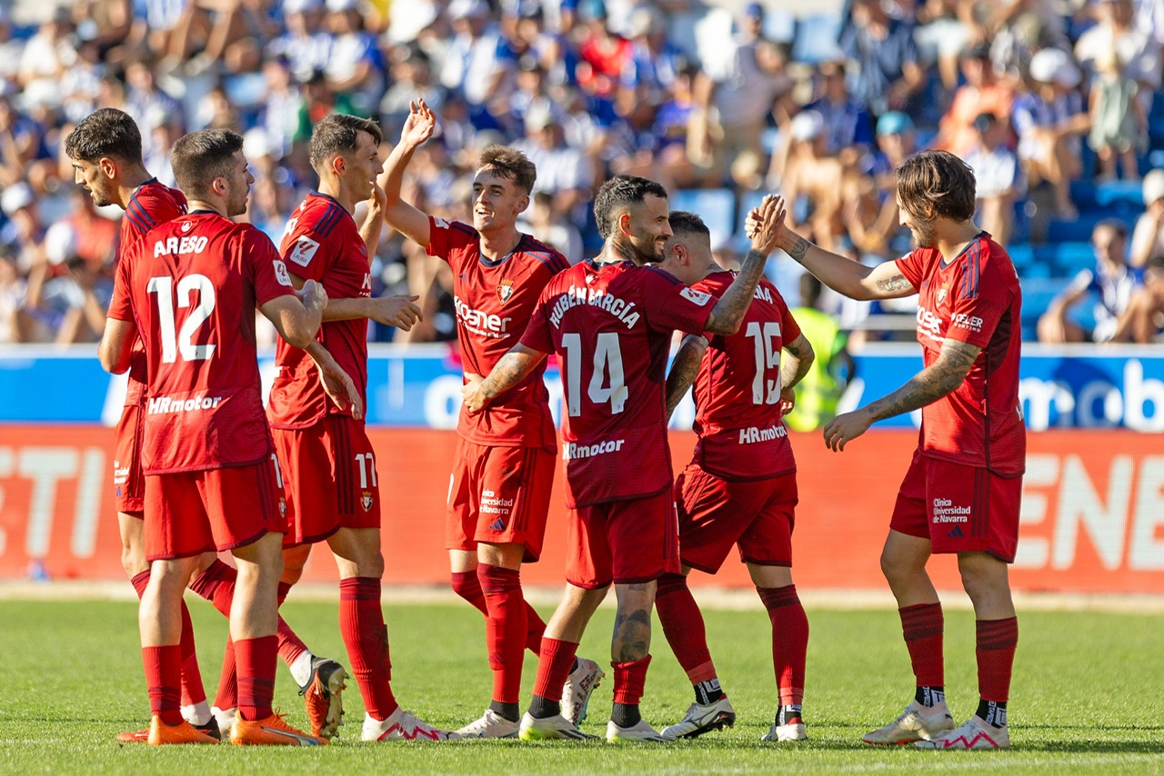 Osasuna se trae tres valiosos puntos de Mendizorroza (0-2)