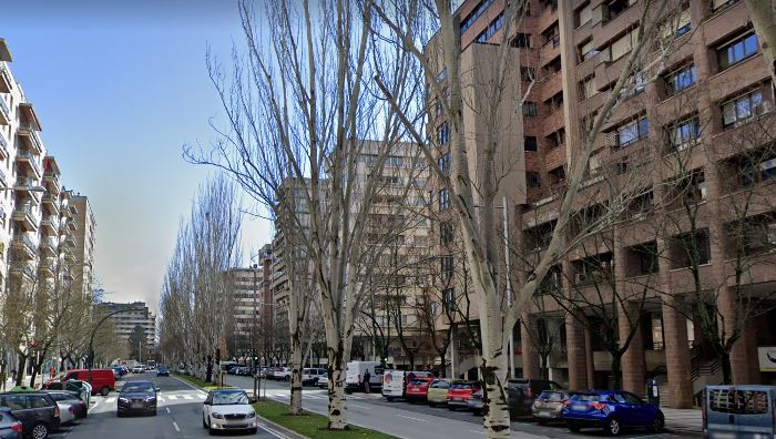 Huye corriendo de un control de alcoholemia en Pamplona y es interceptado sin carné en vigor  