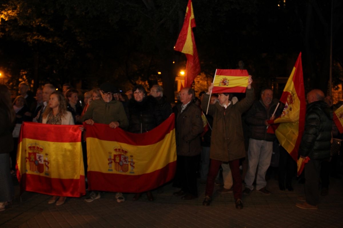 Partidos navarros, salvo PP y VOX,  condenan los disturbios frente a las sedes socialistas