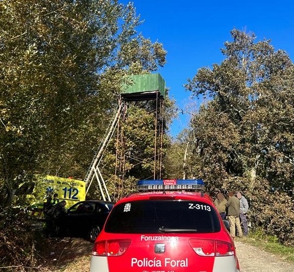 Un cazador, de 87 años, fallece tras caer de una palomera en Beintza-Labaien