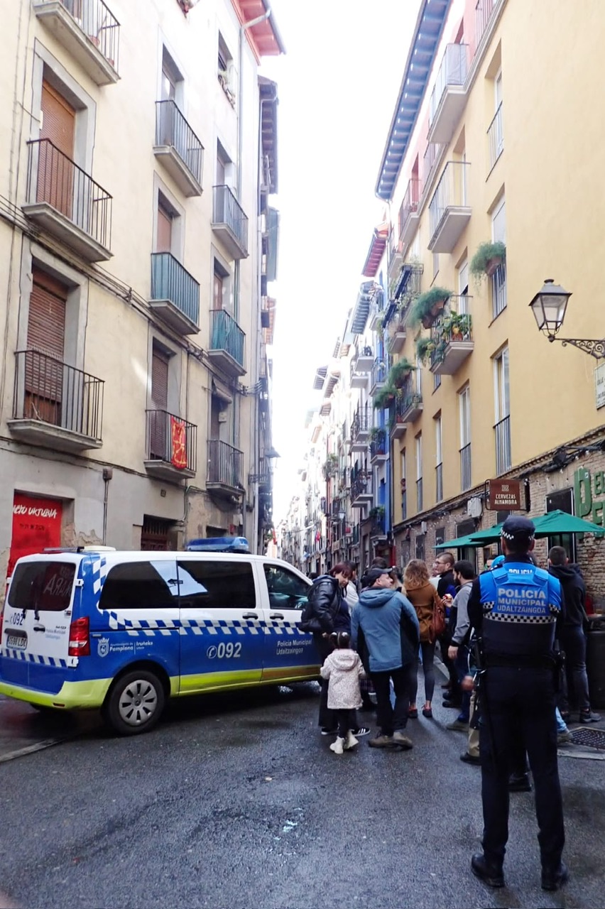 Una fuga de agua de madrugada en Jarauta acaba con sorpresa