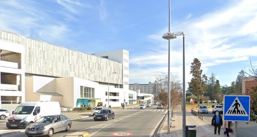 Pamplona cierra al tráfico desde el lunes la calle Irunlarrea para crear una zona hospitalaria más segura y sostenible
