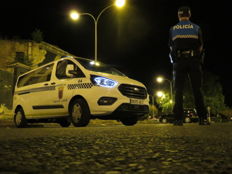 La Policía Local de Tudela busca a un camionero que huyó tras provocar un accidente en la carretera de Corella