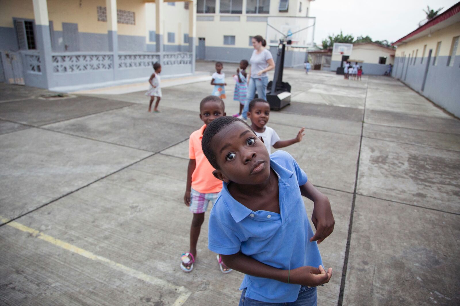 La ONG Sonage busca voluntarios y donaciones en Pamplona para varios orfanatos en Guinea Ecuatorial