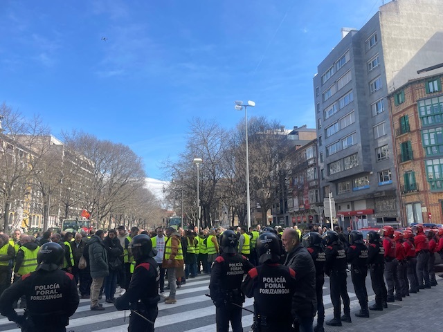 El PSN-PSOE exige a UPN la dimisión de sus cargos políticos condenados por el intento de asalto al Parlamento 