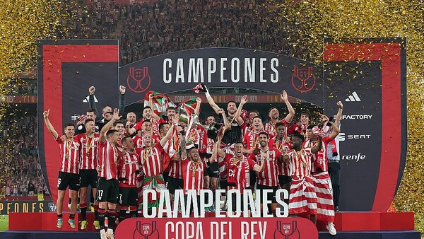 El Athletic cumple con su tradición para coronarse en los penaltis