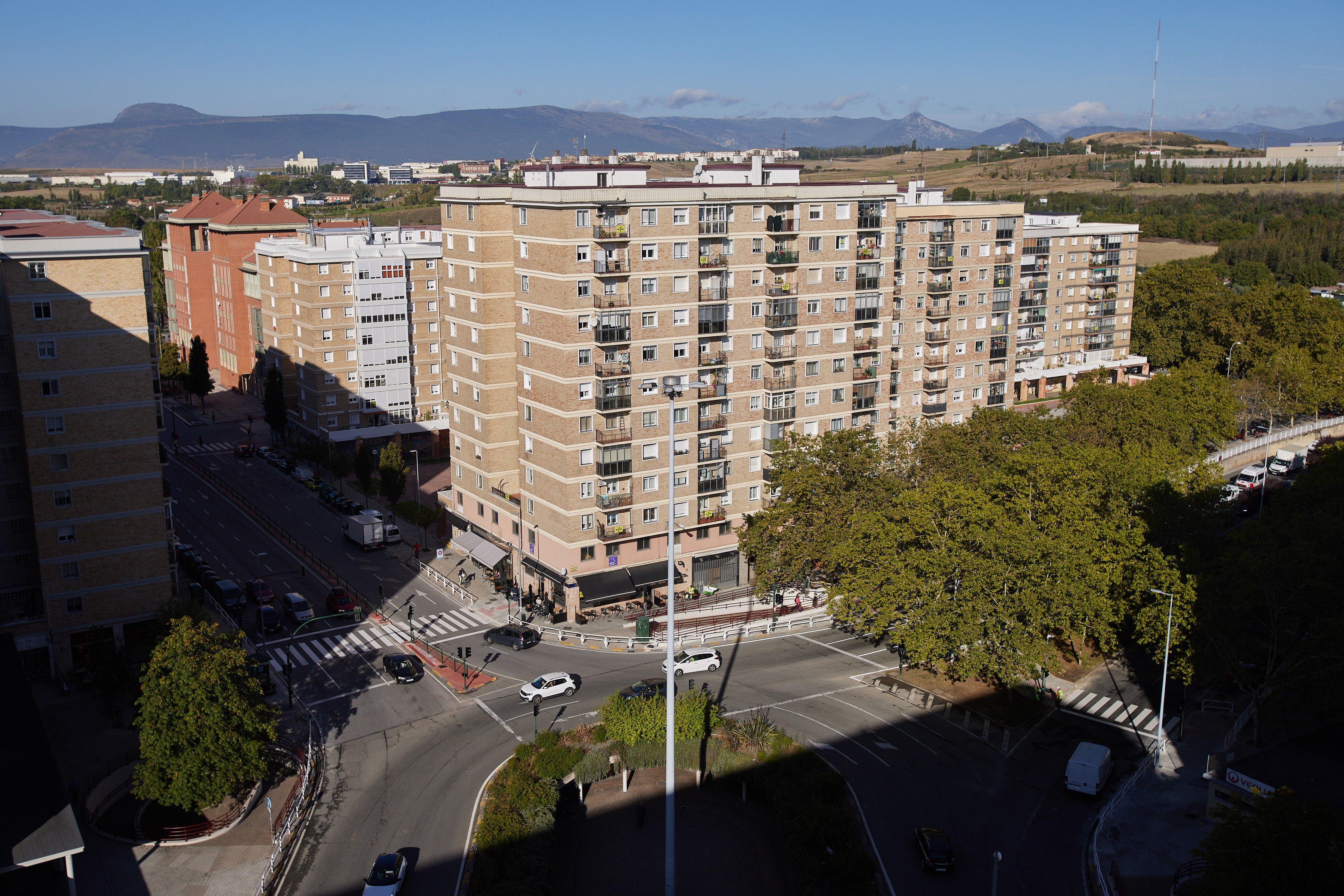 La rotonda de San Jorge y Baja Navarra, puntos negros en concentración de metales pesados en el aire en Pamplona