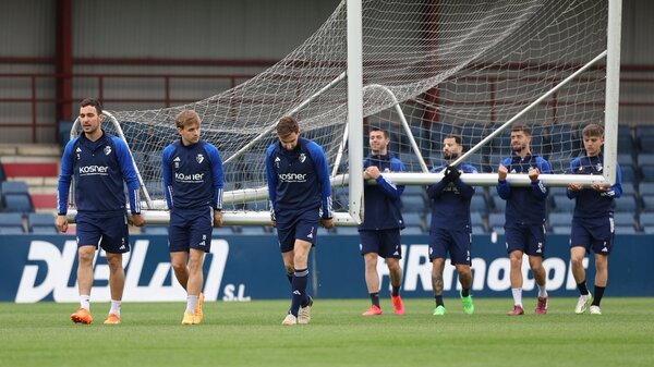 Osasuna ya entrena con la mente puesta en el partido ante el Granada