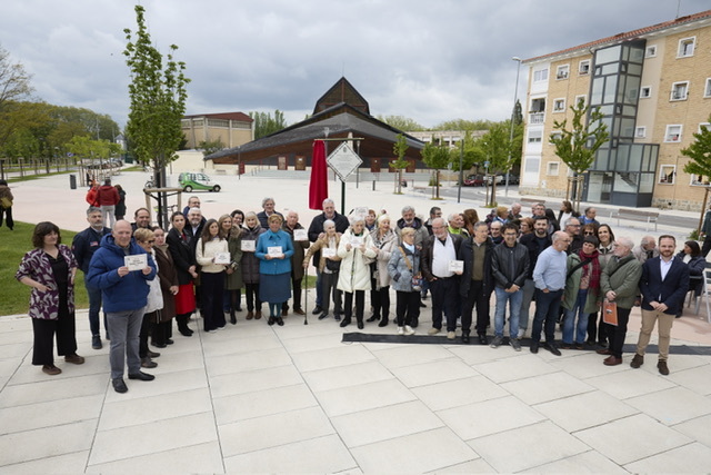 Acto de reconocimiento en la Txantrea a mujeres represaliadas por el franquismo en presencia de sus familiares