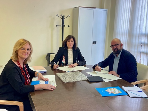 Mendavia firma el convenio para renovar su compromiso como Ciudad Amiga de la Infancia de UNICEF