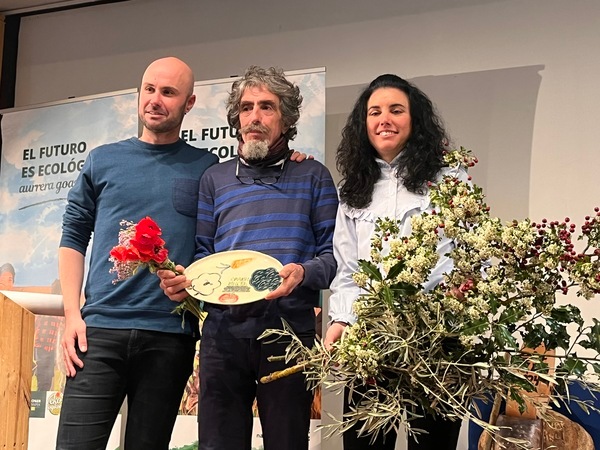 CPAEN/NNPEK entrega los premios “Toda una vida” y “Entidad colaboradora” al ganadero Gabriel Errandonea y a Geltoki