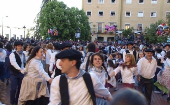 La Txantrea abre sus fiestas populares 2026 con el txupinazo este jueves cargo de Akelarre Kultur Elkartea