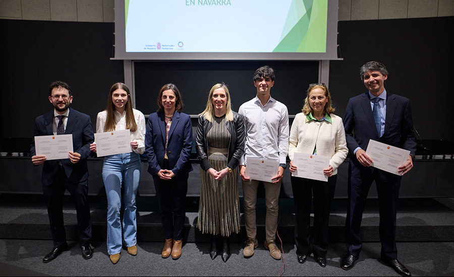 Los premios de investigación sobre seguridad laboral en Navarra reconocen a dos docentes y dos egresadas de la UPNA